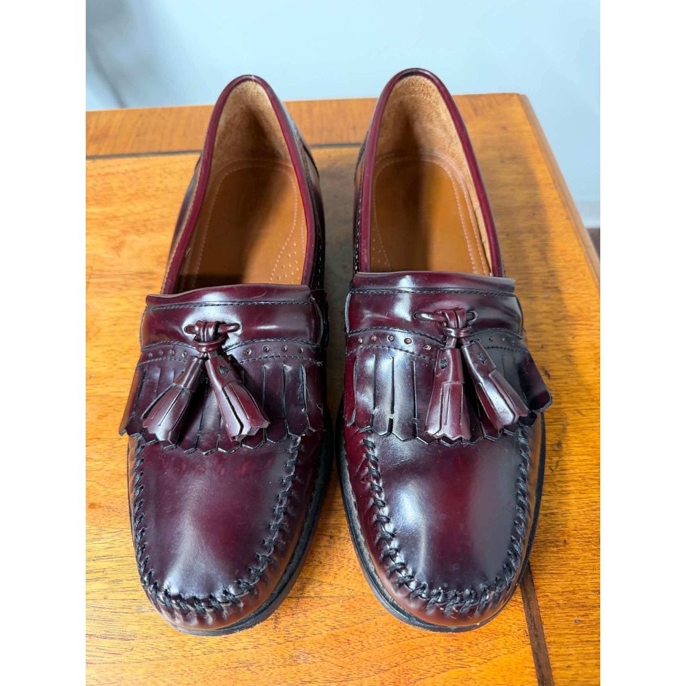 G.H. Bass Mens 10.5 D Burgundy Weejuns Loafers Tassel Kiltie Brogue Leather Sole